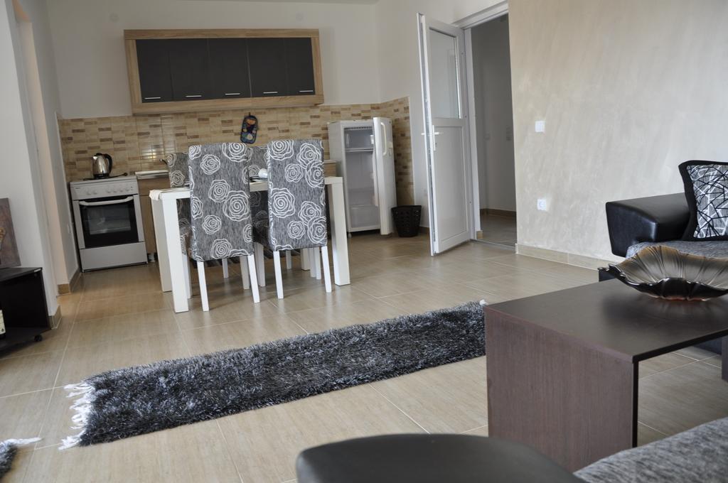 ApartHotel Stijovic Bar Buitenkant foto